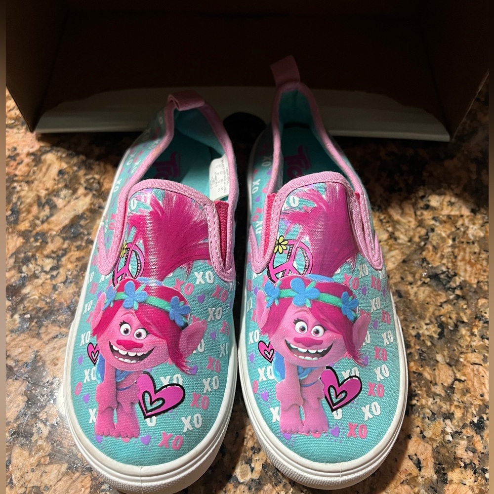 BRAND NEW TODDLER GIRL SHOE